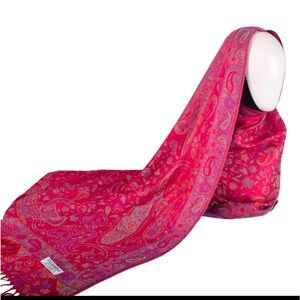 Red Pashmina Scarf 
Size: 180x70+x2x10cm